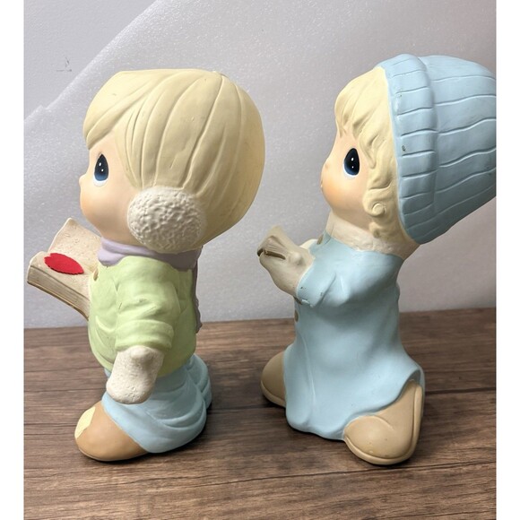 Vintage 2000 Precious Moments Boy & Girl Christmas Caroler - Picture 2 of 6